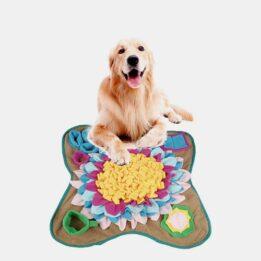 Newest Design Puzzle Relieve Stress Slow Food Smell Training Blanket Nose Pad Silicone Pet Feeding Mat 06-1271 www.petclothesfactory.com