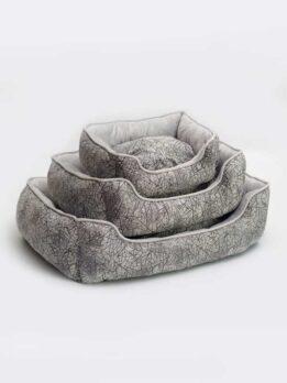 Soft and comfortable printed pet nest can be disassembled and washed106-33017 www.petclothesfactory.com